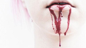 Кровь изо рта